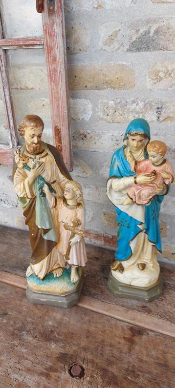 Koppel heilig beelden met kind