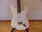 witte Stratocaster nieuw + Kleine Gitaarversterker ., Muziek en Instrumenten, Snaarinstrumenten | Overige, Ophalen, Nieuw, Overige typen