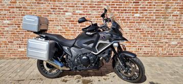 Honda 1200 CROSSTOURER 9500 km in nieuw staat. GPS + reisbak, Motoren, Motoren | Honda, Particulier, Meer dan 35 kW, Toermotor