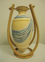 Vase type Amfora suspendu dans support en bois👀😍🤗🎁👌, Antiquités & Art, Antiquités | Vases, Enlèvement