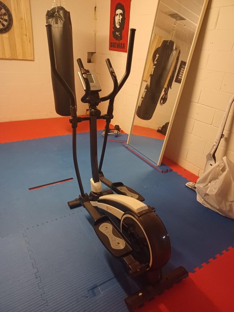 Crosstrainer. Mag weg voor eerste eerlijk bod, Ophalen, Crosstrainer