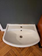 Witte wastafel in goede staat (van 2017), Huis en Inrichting, Badkamer | Badkamermeubels, Ophalen, 50 tot 100 cm, Zo goed als nieuw