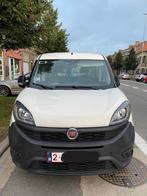 Fiat Doblo cargo Maxi 15500km, Auto's, Fiat, Stof, 4 cilinders, Zwart, Handgeschakeld