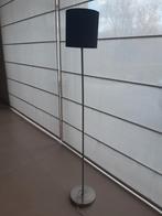 Lampe sur pied, Enlèvement