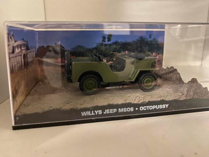 Willys Jeep James Bond, Hobby en Vrije tijd, Modelauto's | 1:43, Auto, Universal Hobbies, Ophalen of Verzenden