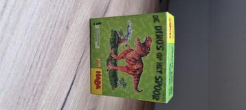 Haba de dino's op het spoor beschikbaar voor biedingen