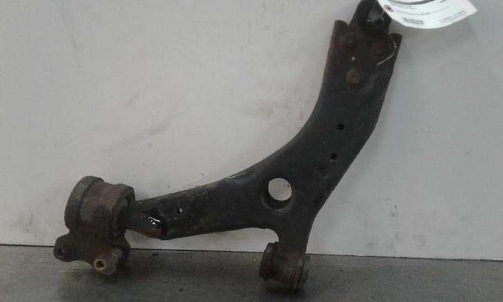 DRAAGARM LINKS VOOR Ford Focus 2 (01-2004/09-2012), Auto-onderdelen, Ophanging en Onderstel, Ford, Gebruikt