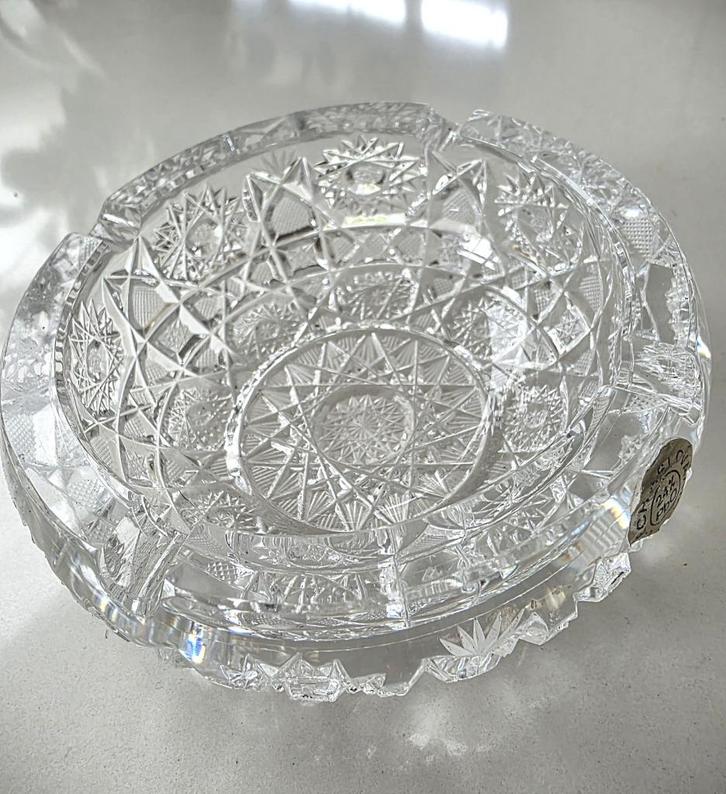 ASBAK KRISTAL UIT VOORMALIG TSJECHO-SLOVAKIJE, Antiek en Kunst, Antiek | Glaswerk en Kristal, Ophalen of Verzenden