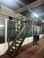 Industriele trap met platform, Doe-het-zelf en Bouw, Ladders en Trappen, Ophalen, Zo goed als nieuw, Trap