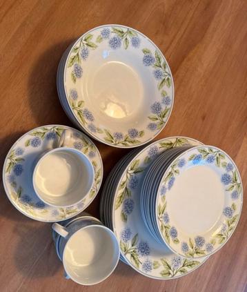 Luminarc servies beschikbaar voor biedingen