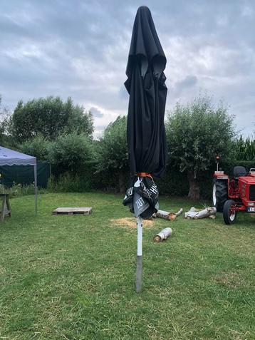 Parasols beschikbaar voor biedingen