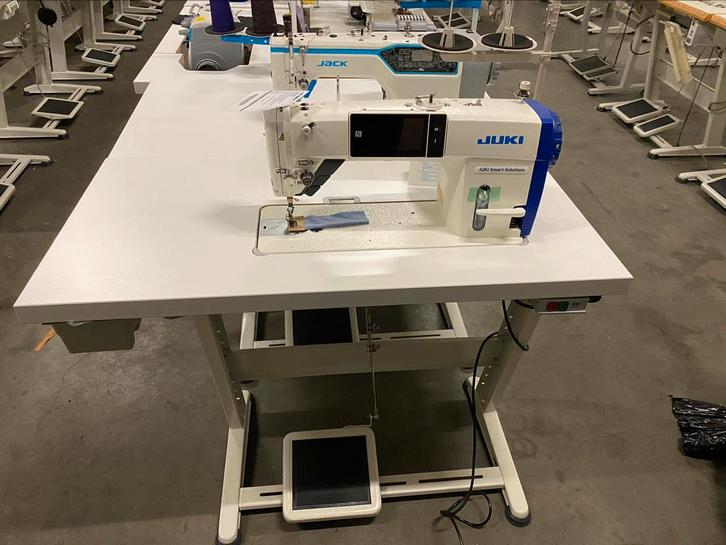 Industriële naaimachine juki ddl9000cfms digitale scherm, Hobby en Vrije tijd, Naaimachines en Toebehoren, Nieuw, Naaimachine