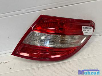 MERCEDES C KLASSE W204 Sedan rechts achterlicht 2007-2014 beschikbaar voor biedingen