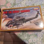 U.s.army attack hellicopter ah-1g huey cobra 1/48 originele, Hobby en Vrije tijd, Ophalen of Verzenden, Zo goed als nieuw