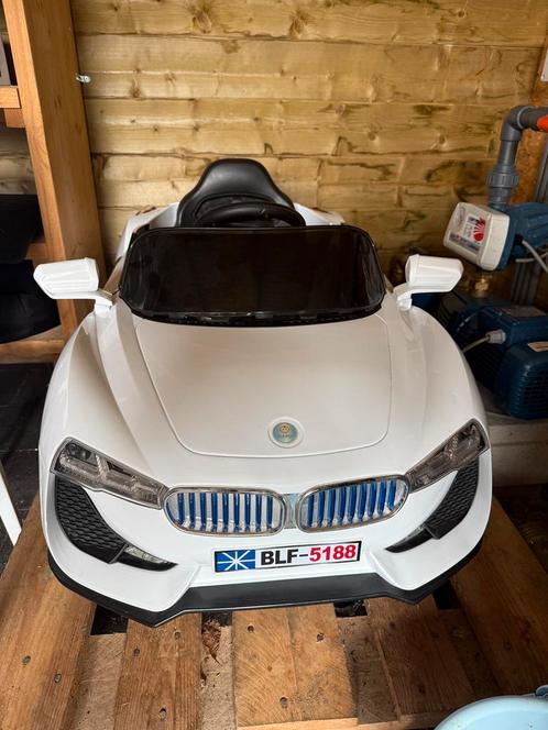 Bmw Elektrische kinderauto te koop – Werkt niet maar goede s, Kinderen en Baby's, Speelgoed | Buiten | Accuvoertuigen, Gebruikt