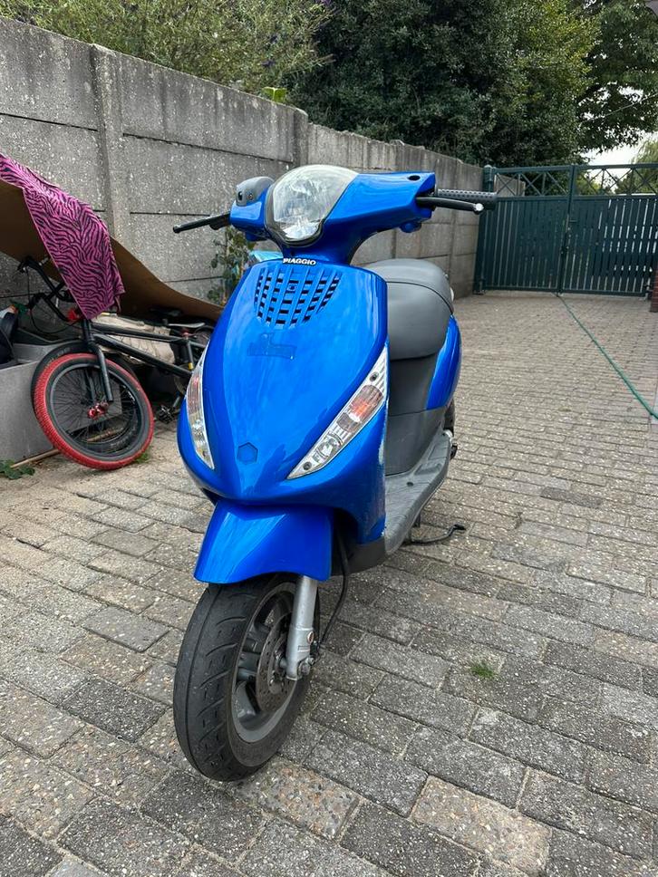 Piaggio zip b klasse, Fietsen en Brommers, Scooters | Piaggio, Gebruikt, Zip, Klasse B (45 km/u), Benzine, Ophalen