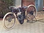 Replica van een Indiase motorboard track racer, Motoren, Ophalen