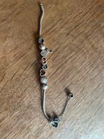 Bracelet Pandora 19cm avec 6 charms et une chaînette, Comme neuf, Avec bracelets à breloques ou perles