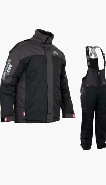 Zgan fox wintersuite. beschikbaar voor biedingen