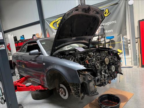 Audi A4 cabrio 2.5 tdi met motorschade, Auto's, Audi, Particulier, A4, Diesel, Cabriolet, Handgeschakeld, Leder, Ophalen