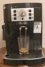 Machine à café Delonghi Magnifica Noir, Comme neuf, Enlèvement