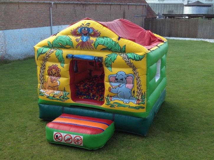 springkasteel huisje met ballenbad te koop, Hobby en Vrije tijd, Feestartikelen | Verhuur, Zo goed als nieuw, Ophalen