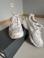 Sneakers sportschoen white new balance model MR530 unisex, Wit, New Balance, Ophalen of Verzenden, Zo goed als nieuw
