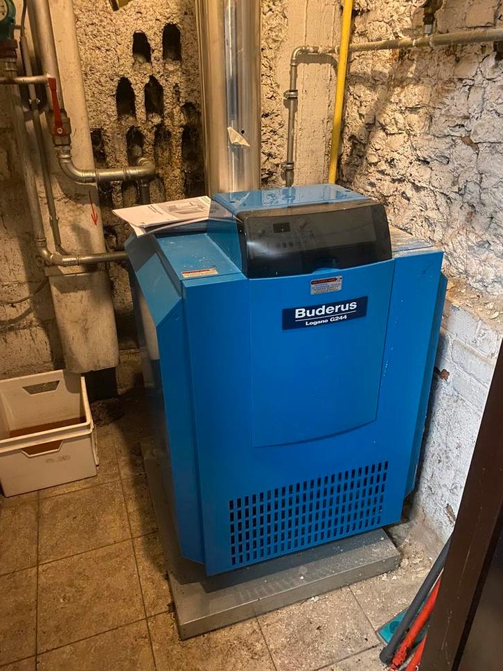 buderus logano g244, Bricolage & Construction, Chauffe-eau & Boilers, Comme neuf, Enlèvement