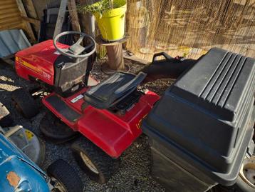 Lot tracteurs tondeuses 