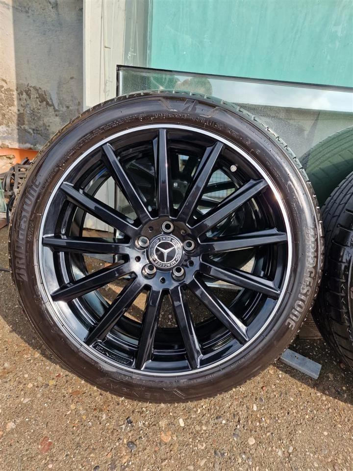 Mercedes velgen 20 inch GLA, GLB, V-klasse, Vito, Auto-onderdelen, Banden en Velgen, Banden en Velgen, Zomerbanden, 20 inch, 235 mm
