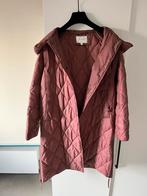 Gigue winterjas met kap, Kleding | Dames, Jassen | Winter, Gigue, Verzenden, Zo goed als nieuw, Roze