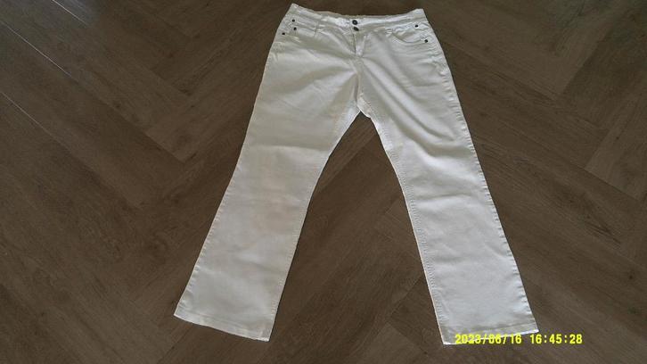 Revolution lange witte strech broek casual, maat 44., Vêtements | Femmes, Culottes & Pantalons, Comme neuf, Taille 42/44 (L), Blanc