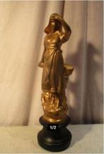 Belle statue ancienne - Femme regardant au loin - 41 cm, Enlèvement ou Envoi