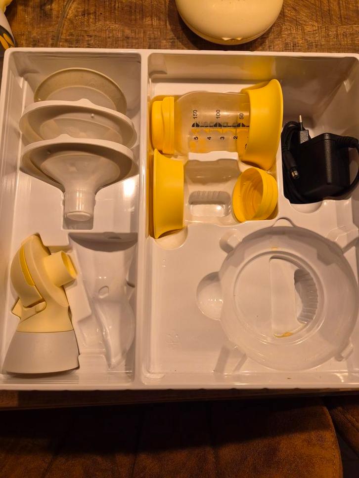 Medela swing maxi flex dubbele elektrische borstkolf, Kinderen en Baby's, Babyvoeding en Toebehoren, Borstkolf, Ophalen