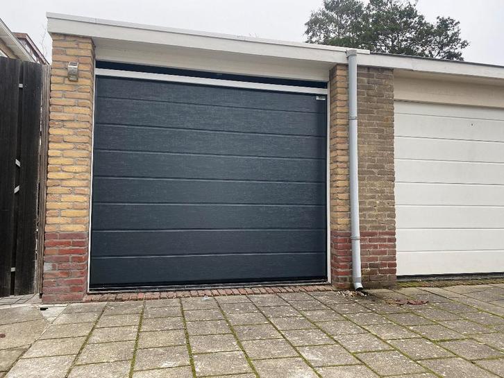 Hormann sectionale garagedeur, Bricolage & Construction, Fenêtres & Moustiquaires, Utilisé, Porte de garage, 200 à 215 cm, 120 cm ou plus