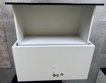 Banc avec bac de  rangement ikea beschikbaar voor biedingen