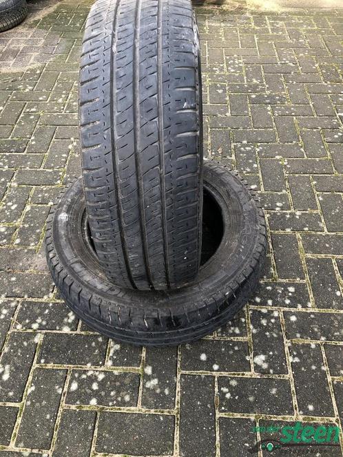 2 x bedrijfswagen Michelin Agilis 235-60-17 10 PR 117/115 R, Auto-onderdelen, Banden en Velgen, Band(en), Zomerbanden, 17 inch