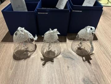 Kerstornamenten beschikbaar voor biedingen