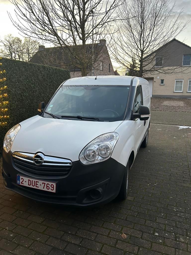 Opel Combo euro 6, Auto's, Bestelwagens en Lichte vracht, Voorwielaandrijving, 4 deurs, Stof, 4 cilinders