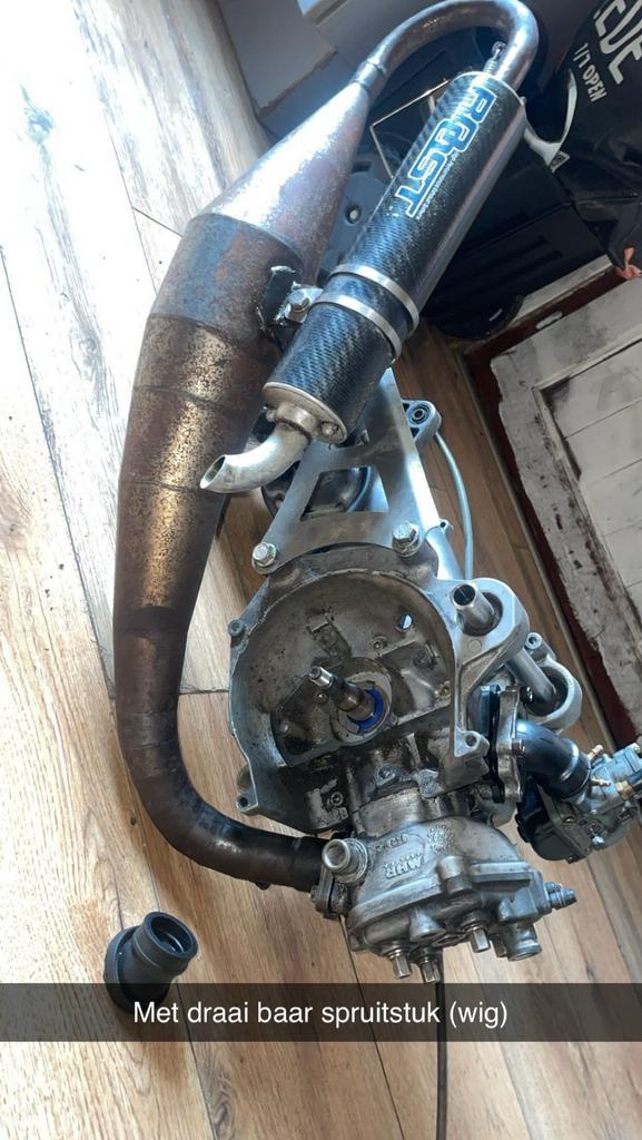 Aerox blok  voledig vernieuwd  (weinig km), Fietsen en Brommers, Fietsonderdelen, Zo goed als nieuw, Ophalen