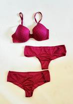 Ensemble soutien-gorge + 2 slips Victoria's Secret rose NEUF, Vêtements | Femmes, Sous-vêtements & Lingerie, Victoria's Secret