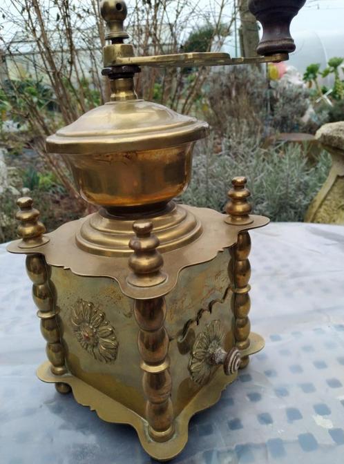 Koperen koffiemolen, Antiek en Kunst, Antiek | Brons en Koper, Koper, Ophalen
