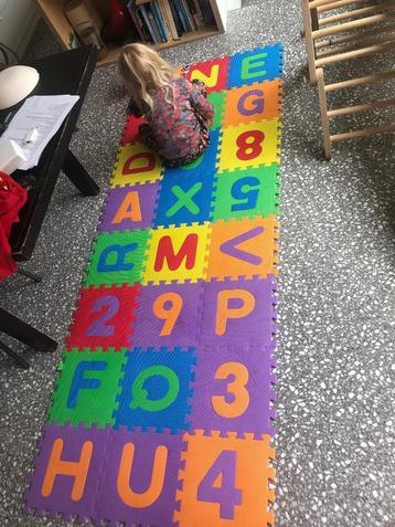foam puzzel -24 stuks beschikbaar voor biedingen