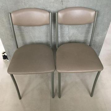 2 stoelen met zachte zitting, Maison & Meubles, Chaises, Gris, Deux, Enlèvement, Utilisé