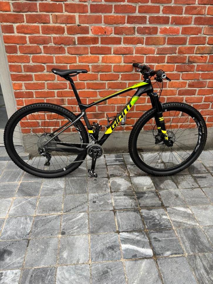 Giant xtc carbon full xt fox 32 lockout 3pos M, Fietsen en Brommers, Fietsen | Mountainbikes en ATB, Zo goed als nieuw, Giant