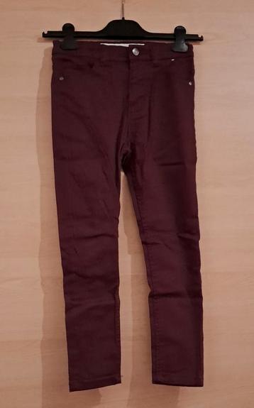 ♡ Bordeaux rode Jeansbroek ( Maat 128-134) beschikbaar voor biedingen