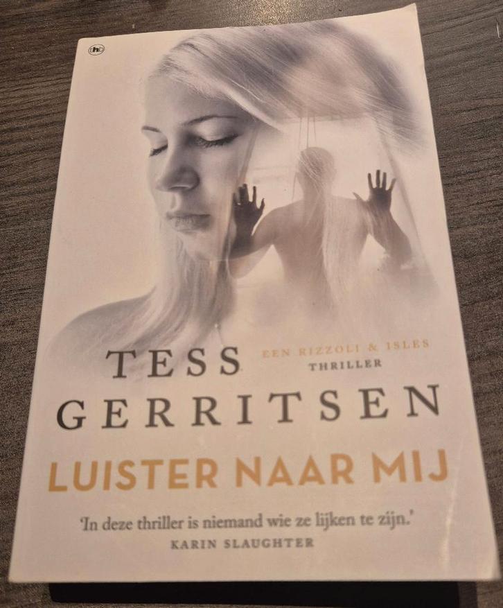 Tess Gerritsen - Luister naar mij, Boeken, Thrillers, Zo goed als nieuw, Amerika, Ophalen of Verzenden