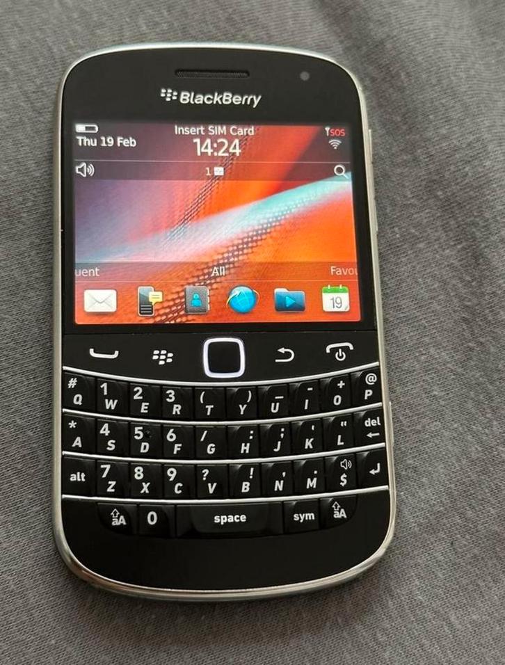 Goedwerkende blackberry bold 9900

Leuk voor iemand die nog, Telecommunicatie, Mobiele telefoons | Hoesjes en Screenprotectors | Blackberry