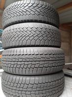4 pneus hiver (205/65 R15), Ophalen, Gebruikt, Winterbanden, Band(en)