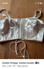 Bh 100 jaar oud, Kleding | Dames, Ondergoed en Lingerie, Ophalen, BH